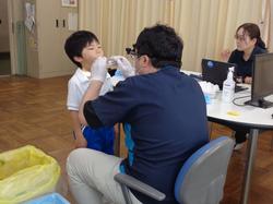 1年生歯科検診の様子