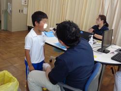 1年生歯科検診の様子