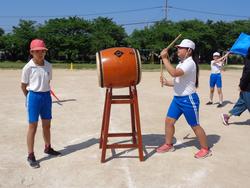 運動会全体練習（応援合戦）の様子