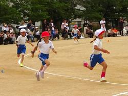 3・4年徒競走の様子