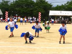 1・2年表現運動「♡パワーでにっこりほっこり」