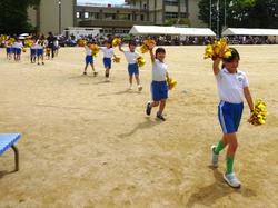 1・2年表現運動「♡パワーでにっこりほっこり」