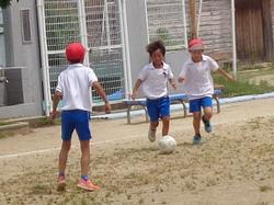 業間休みの外遊び