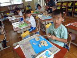 1年生図工の授業