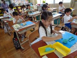 1年生図工の授業