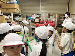 3年生スーパーマーケット見学