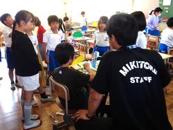 3年生図工の授業（居住地校交流）