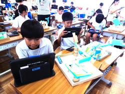 4年生図工の授業