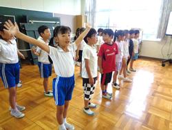 1年生と2年生で歌の交流会