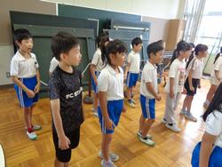 1年生と2年生で歌の交流会