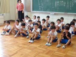 1年生と2年生で歌の交流会