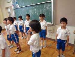 1年生と2年生で歌の交流会