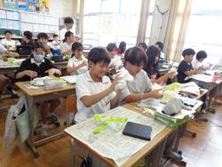 6年生図工の授業