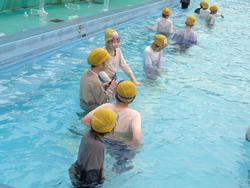 5年生着衣水泳体験
