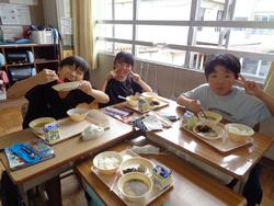 3年生給食の時間