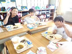 3年生給食の時間