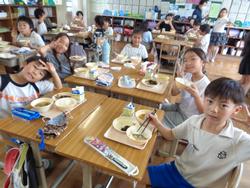 3年生給食の時間