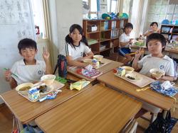 3年生給食の時間