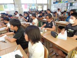 始業式後の学級活動