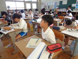 始業式後の学級活動