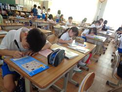 始業式後の学級活動
