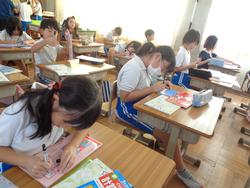 始業式後の学級活動