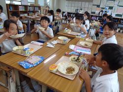3年生給食の時間