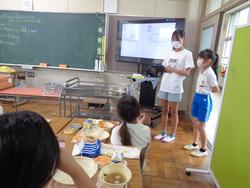 3年生給食の時間