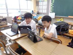 掲示委員会の様子