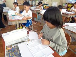 1年生図工の授業