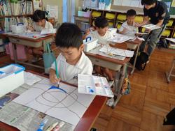 1年生図工の授業