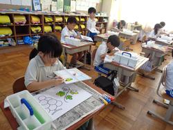 1年生図工の授業