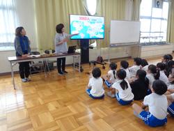 低学年多文化共生教育出前授業