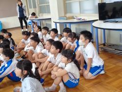 低学年多文化共生教育出前授業