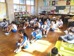 垂直避難訓練の様子