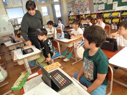 1年生図工の授業