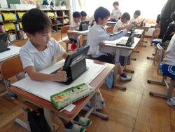 1年生図工の授業