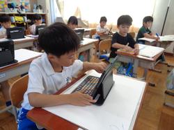 1年生図工の授業