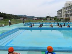 プール2