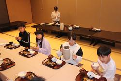 朝食