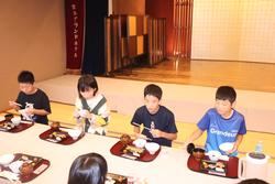 朝食