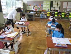 書いている様子6
