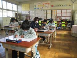 書いている様子1