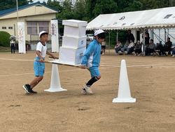 4つ目の箱を運ぶ