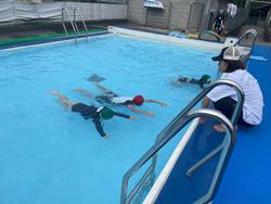 浮く