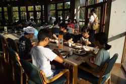 朝食