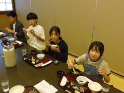 朝食