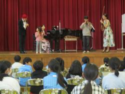 きらきら星を演奏