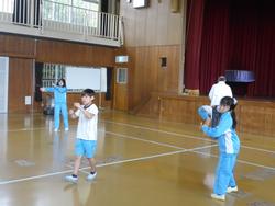 竹トンボ飛ばし