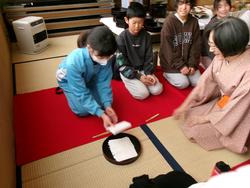 お菓子をいただきます